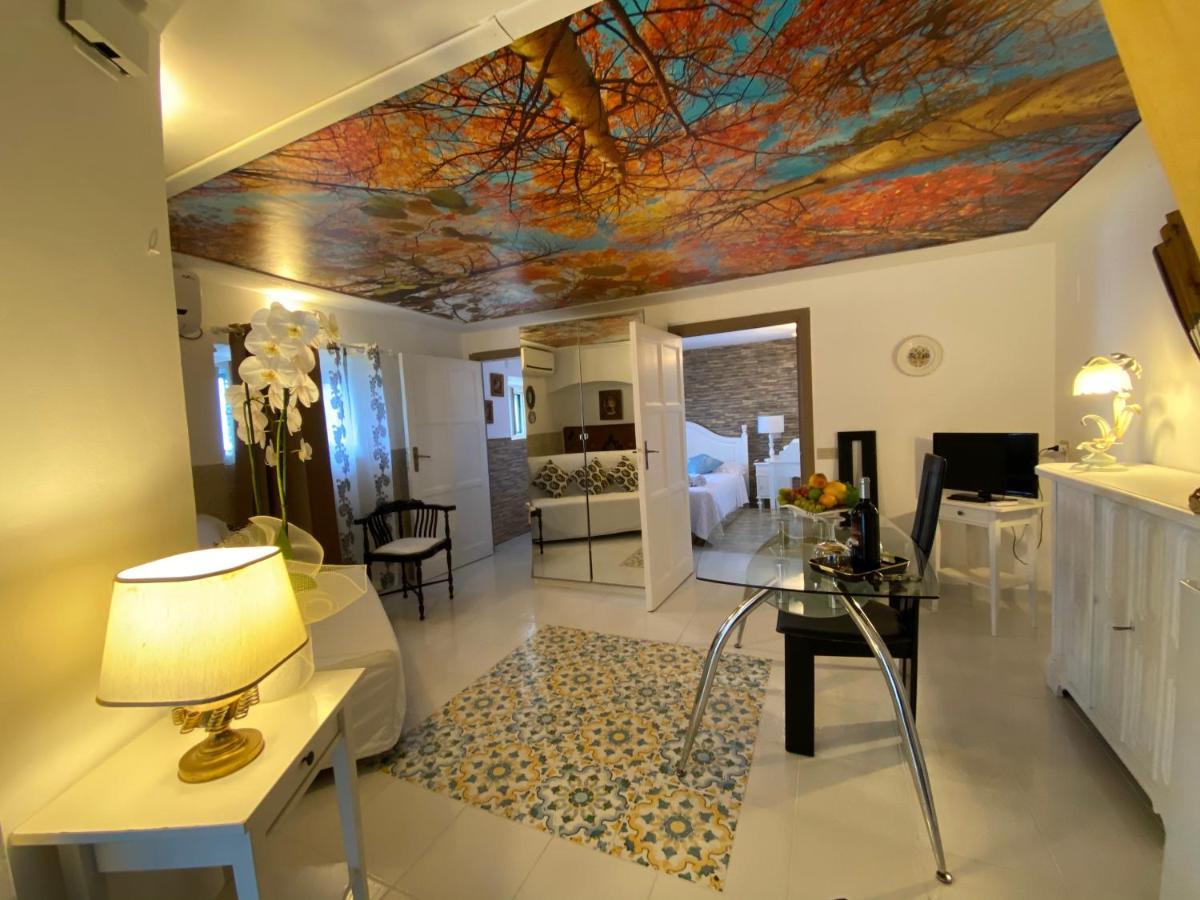 Villa Don Mimi Guarnaschelli La Dependace Taormina Exterior foto